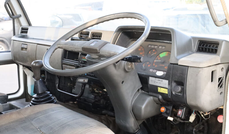 
								MITSUBISHI FUSO (TRUCK) full									