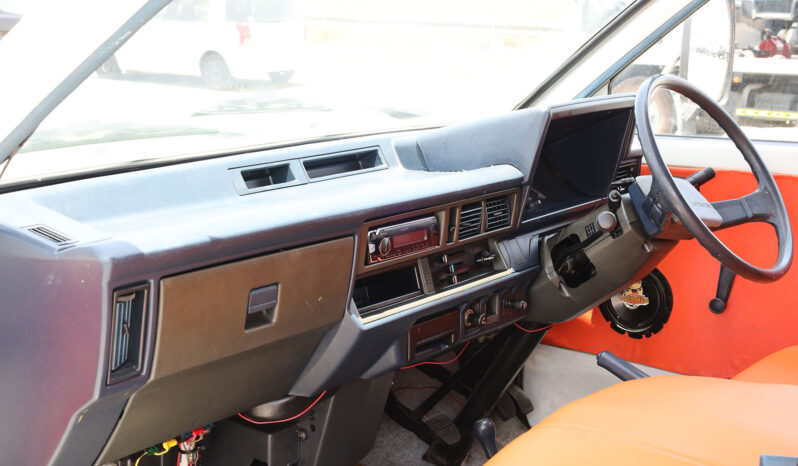 
								TOYOTA TOWNACE PICKUP (CARAVAN) full									