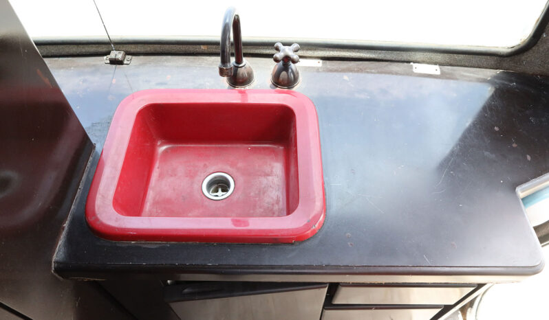 
								TOYOTA TOWNACE PICKUP (CARAVAN) full									