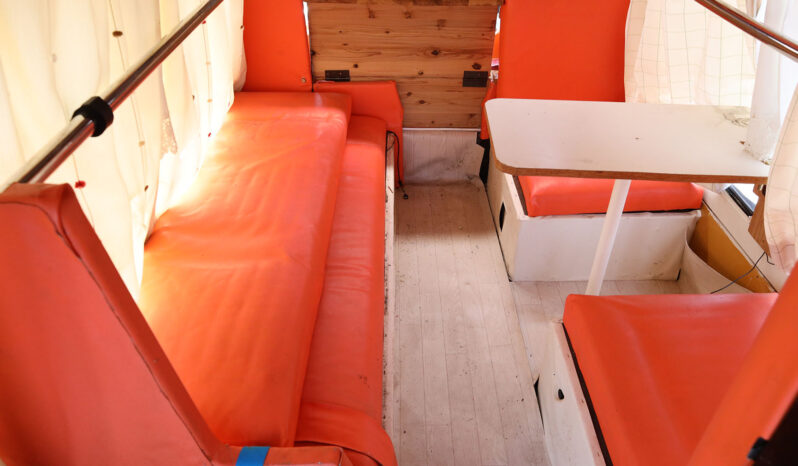 
								TOYOTA TOWNACE PICKUP (CARAVAN) full									