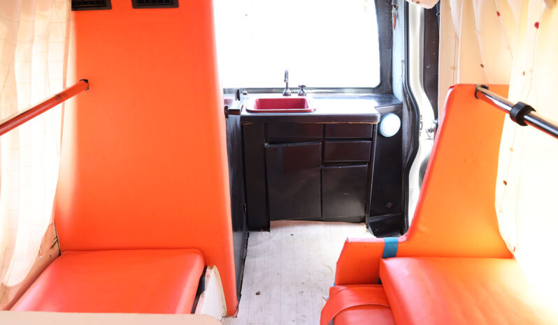
								TOYOTA TOWNACE PICKUP (CARAVAN) full									