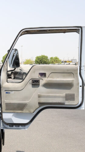 MITSUBISHI CANTER PICKUP (W/BODY)