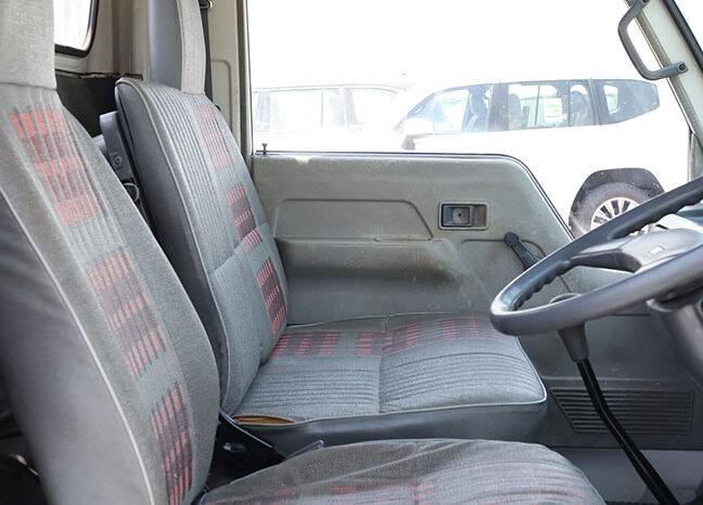
								MITSUBISHI CANTER PICKUP full									