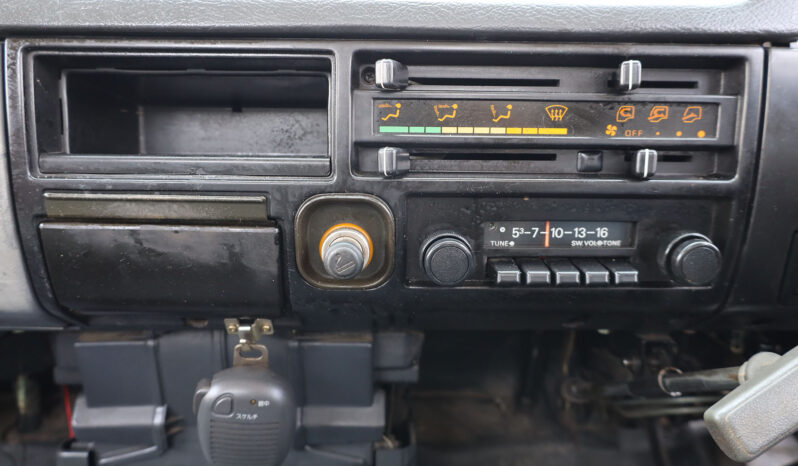 
								MITSUBISHI CANTER PICKUP full									