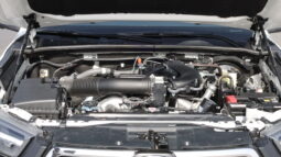 
										TOYOTA HILUX ADVENTURE full									