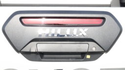 
										TOYOTA HILUX ADVENTURE full									