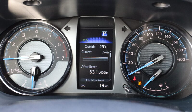 
								TOYOTA HILUX ADVENTURE full									