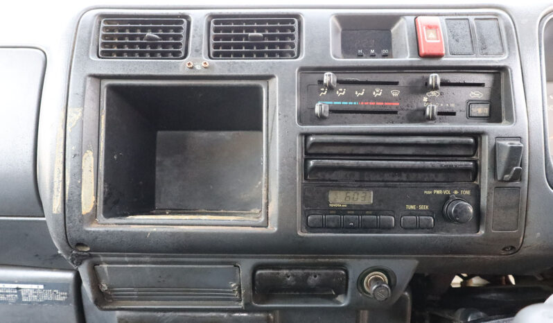 
								TOYOTA DYNA PICKUP (TANKER full									