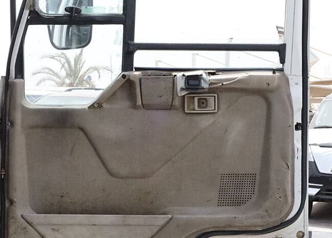 
								MITSUBISHI FUSO DUMPER full									