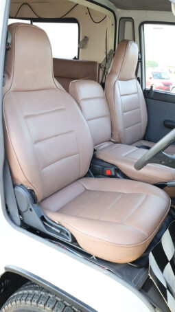 
										TOYOTA TOWNACE PICKUP full									