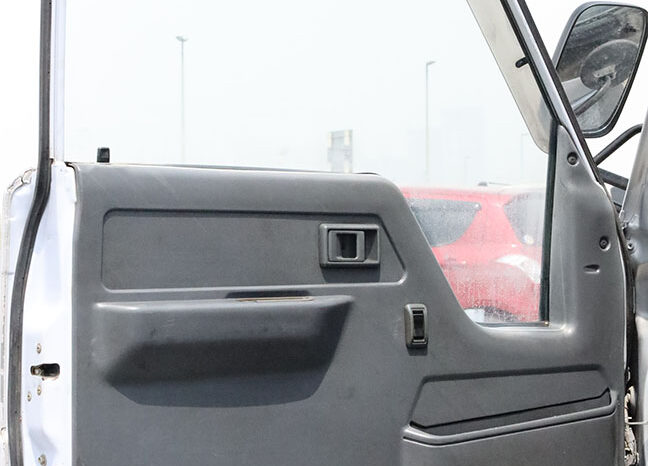
								TOYOTA DYNA PICKUP (2 TON) full									