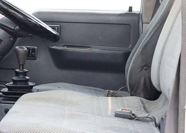 
								TOYOTA DYNA PICKUP (2 TON) full									