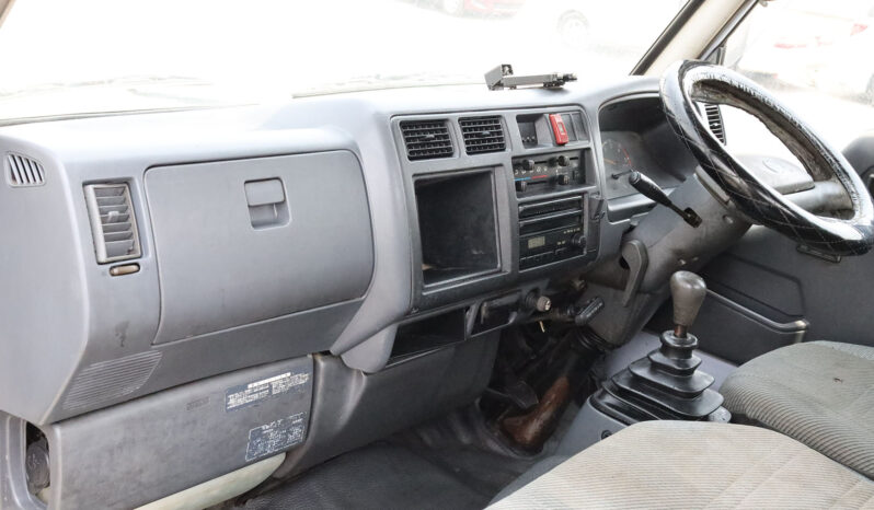 
								TOYOTA DYNA PICKUP (2 TON) full									