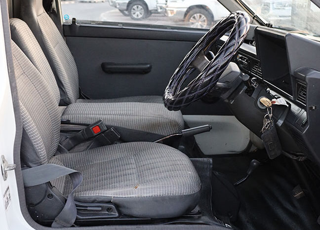 
								TOYOTA TOWNACE PICKUP (CARAVAN) full									