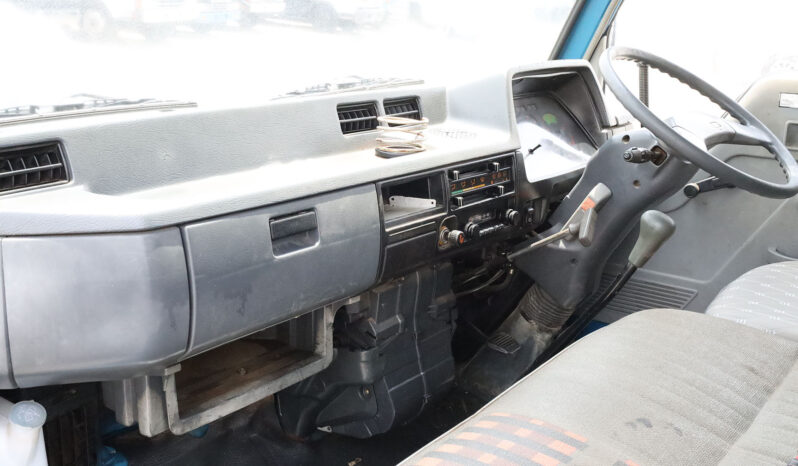 
								MITSUBISHI CANTER PICKUP (TRUCK) full									
