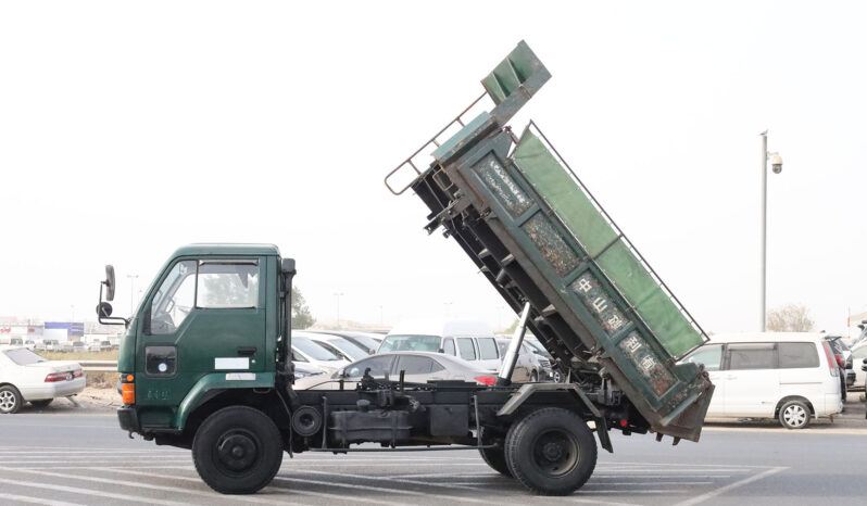 
								MITSUBISHI FUSO (DUMPER) full									