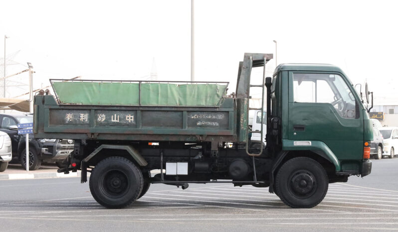 
								MITSUBISHI FUSO (DUMPER) full									