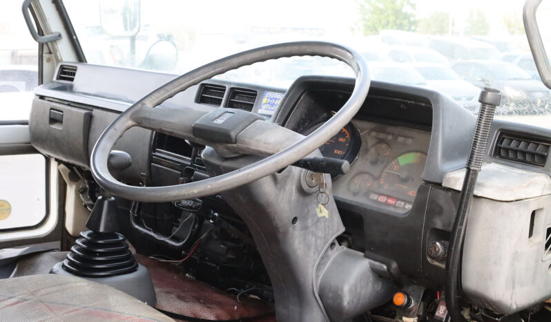 
								MITSUBISHI FUSO (DUMPER) full									