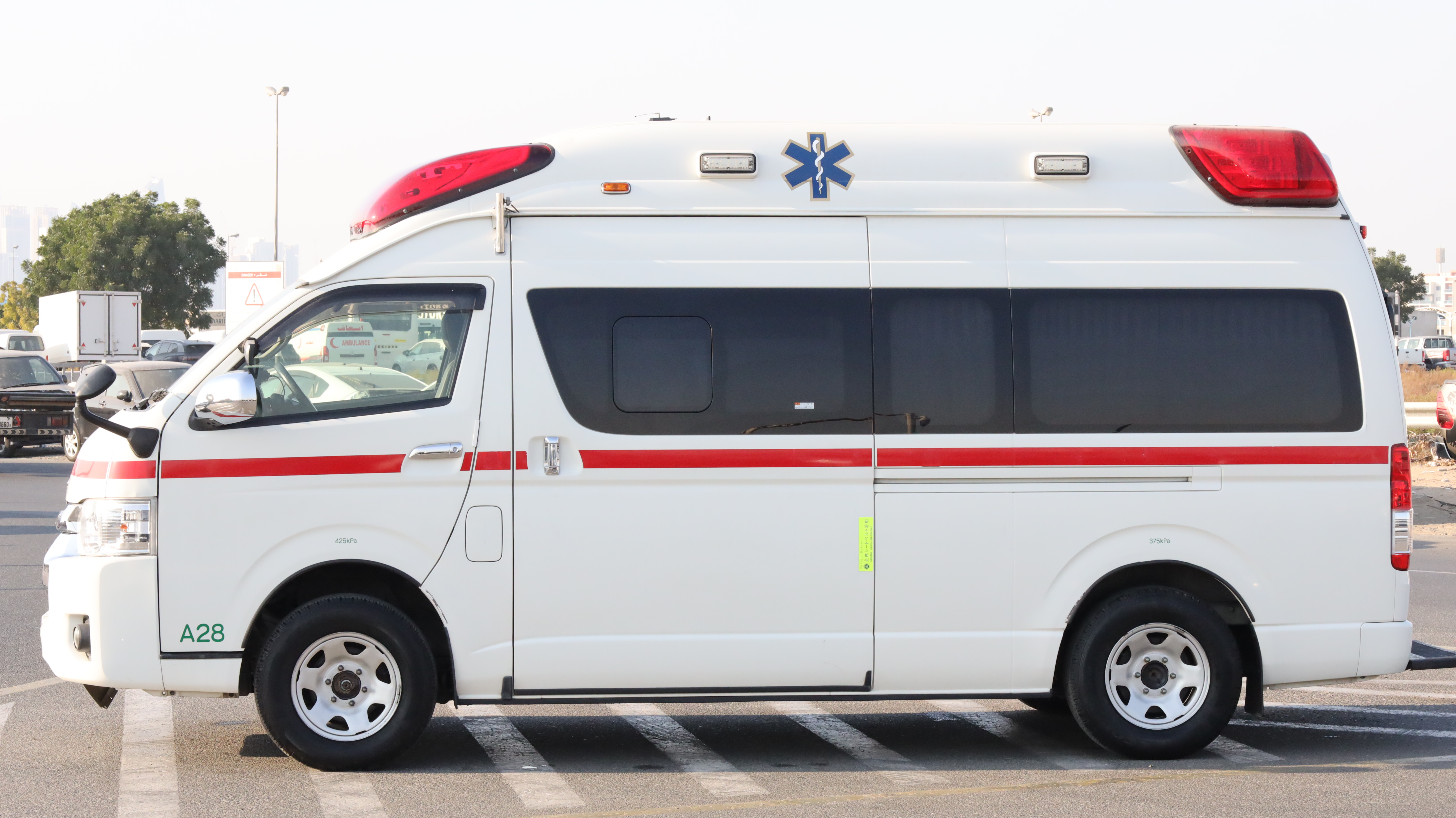 TOYOTA HIACE AMBULANCE