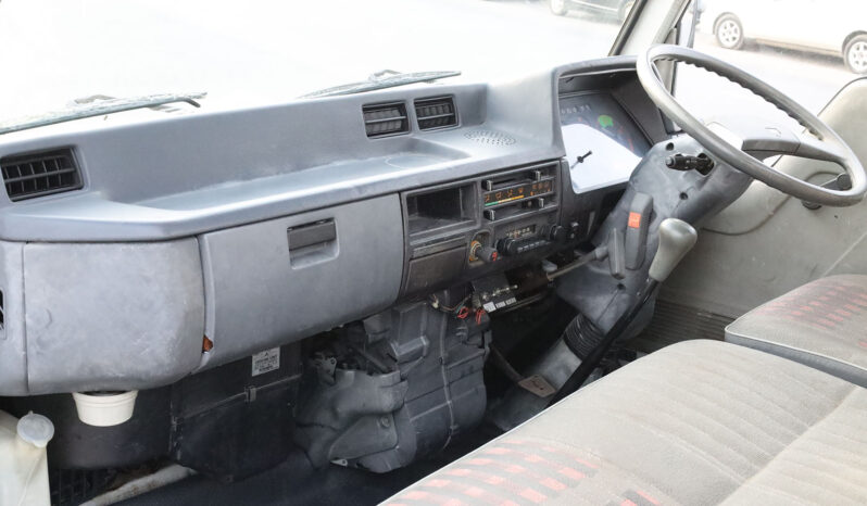 
								MITSUBISHI CANTER PICKUP (W/BODY) full									