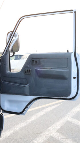 TOYOTA DYNA PICKUP (TRUCK)
