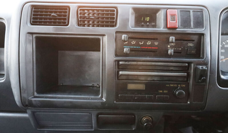 
								TOYOTA DYNA PICKUP (TRUCK) full									