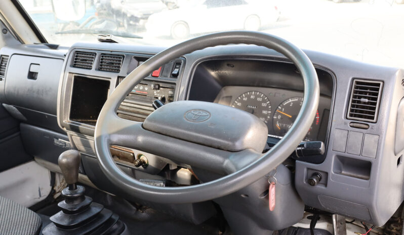 
								TOYOTA DYNA PICKUP (CRAIN) full									