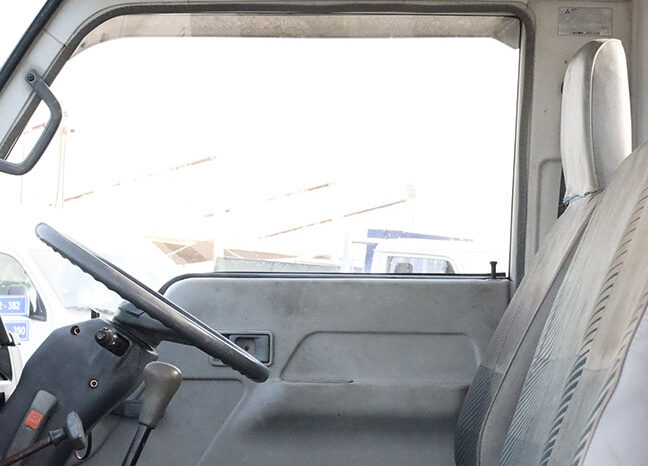 
								MITSUBISHI CANTER PICKUP (TRUCK) full									