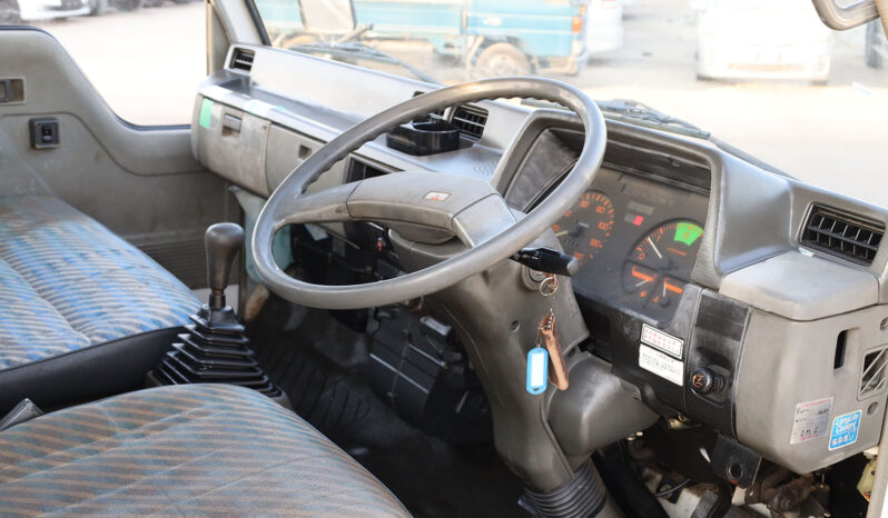 
								MITSUBISHI CANTER PICKUP (TRUCK) full									