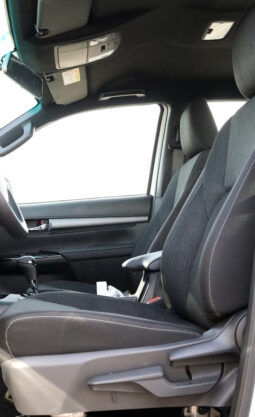 
										TOYOTA HILUX ADVENTURE full									