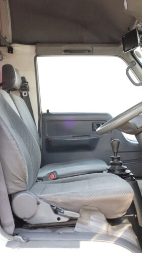 TOYOTA DYNA VAN