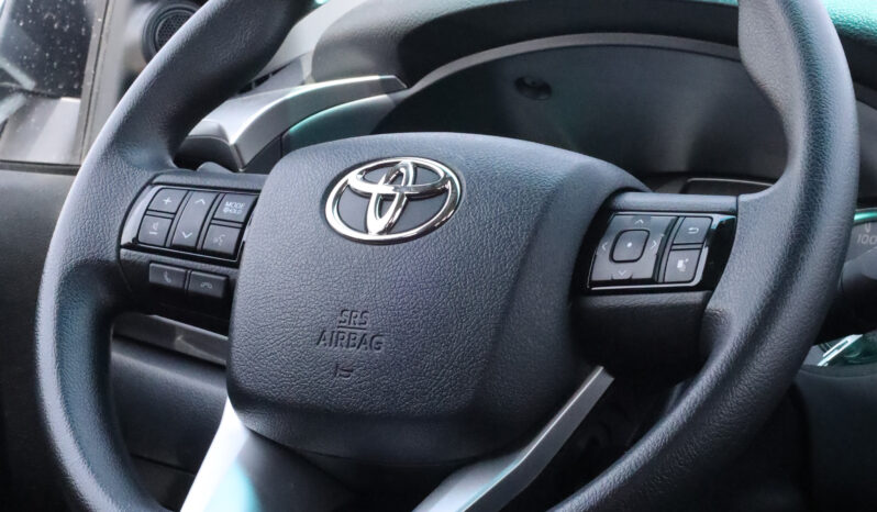 
								TOYOTA HILUX PICK UP full									