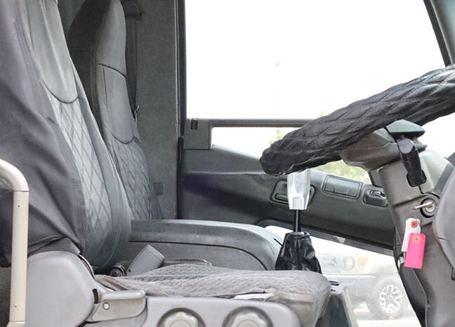 
								MITSUBISHI FUSO TRUCK (W/BODY) full									