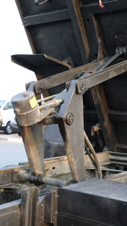 
										MITSUBISHI FUSO (DUMPER) full									