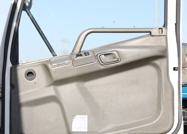 
								MITSUBISHI FUSO (DUMPER) full									