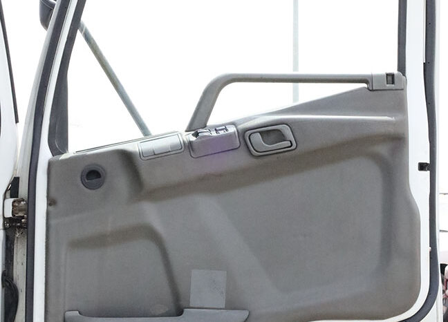 
								MITSUBISHI FUSO (DUMPER) full									