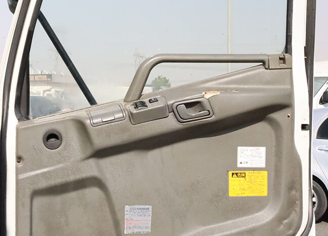 
								MITSUBISHI FUSO (DUMPER) full									