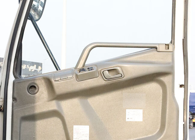 
								MITSUBISHI FUSO (DUMPER) full									