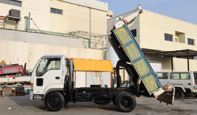 
								ISUZU DUMPER full									