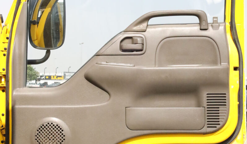 
								ISUZU DUMPER full									