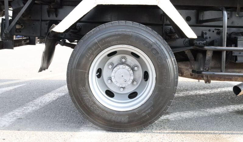 
								ISUZU DUMPER full									