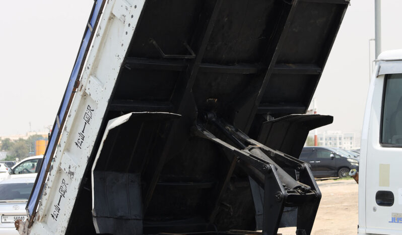 
								ISUZU DUMPER full									