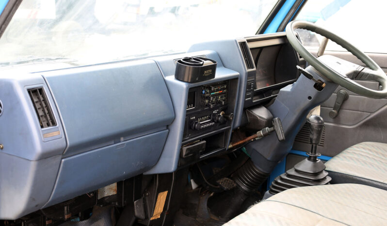 
								ISUZU PICKUP DUMP full									