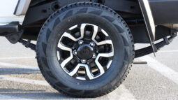 
										TOYOTA LAND CRUISER full									