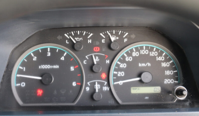 
								TOYOTA LAND CRUISER full									