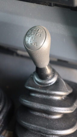 
										TOYOTA LAND CRUISER full									