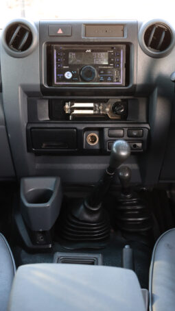 
										TOYOTA LAND CRUISER full									