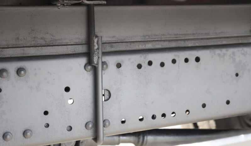 
								MITSUBISHI CANTER (TRUCK) full									