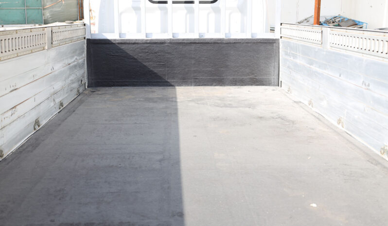 
								MITSUBISHI CANTER (TRUCK) full									