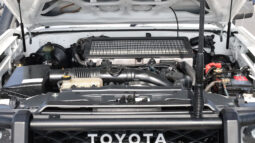 
										TOYOTA LAND CRUISER (AMBULANCE) full									